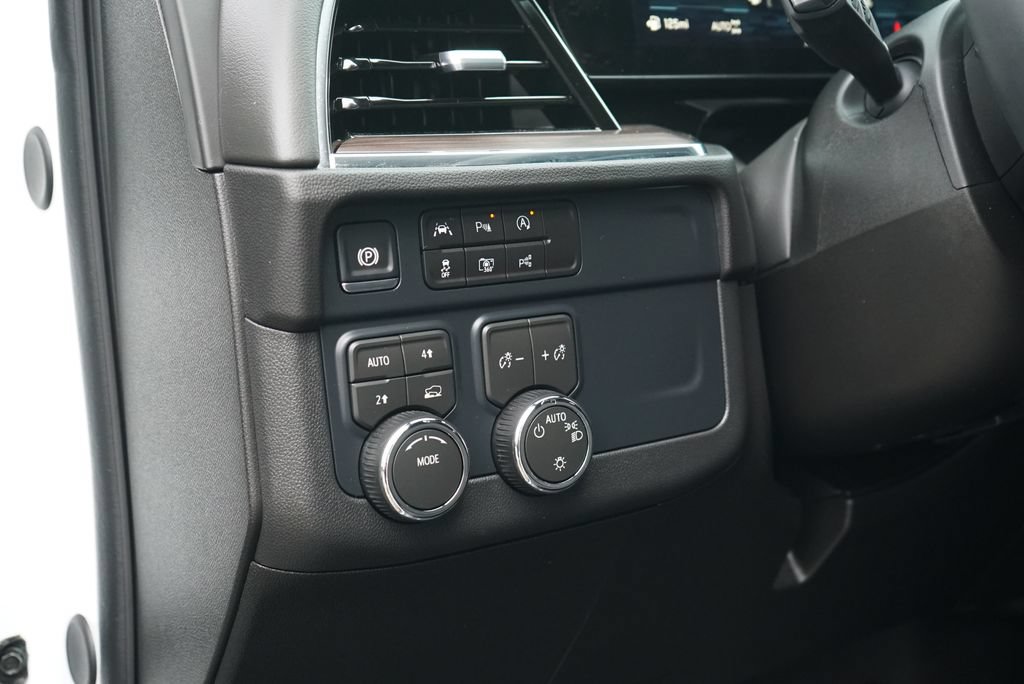 Used 2026 Chevrolet Tahoe LS AWD/4WD image 20
