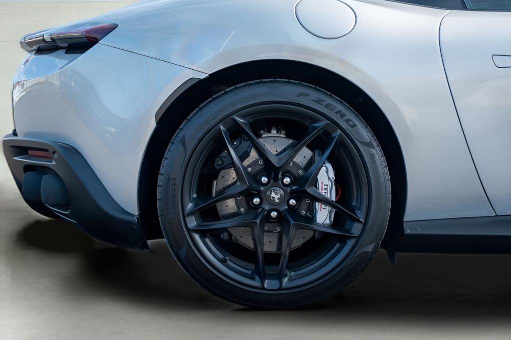 Used 2024 Ferrari Roma image 12