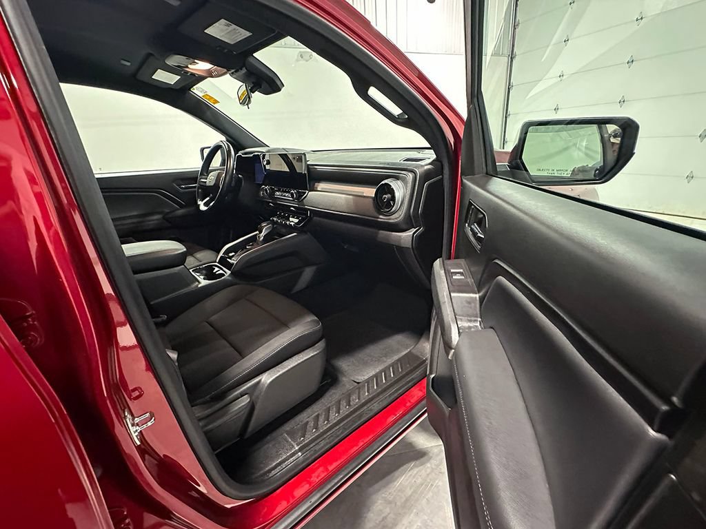 Used 2024 Chevrolet Colorado LT w/ LT Convenience Package AWD/4WD image 24