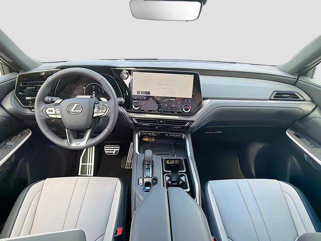 New 2026 Lexus TX 500h AWD image 17
