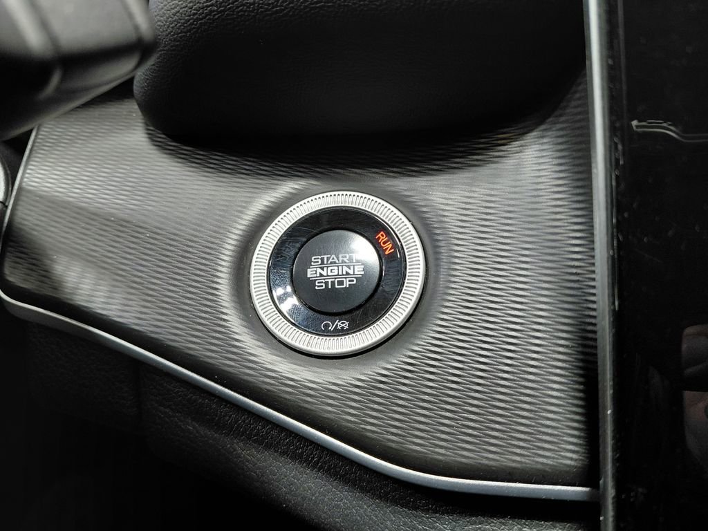 Certified 2025 Jeep Grand Cherokee Altitude AWD/4WD image 34