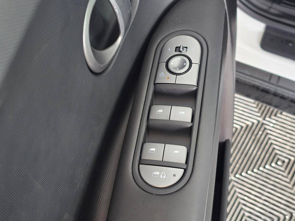 New 2026 Hyundai Ioniq 5 SEL image 22