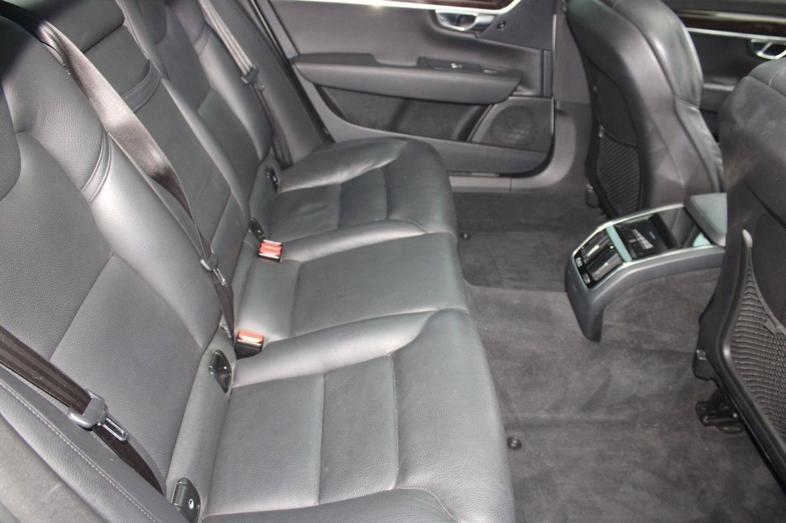 Used 2018 Volvo S90 T5 Momentum image 31