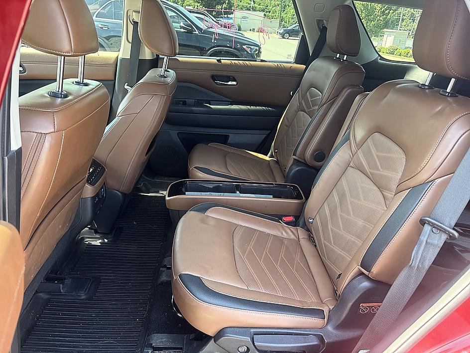 Certified 2023 Nissan Pathfinder Platinum AWD/4WD image 22