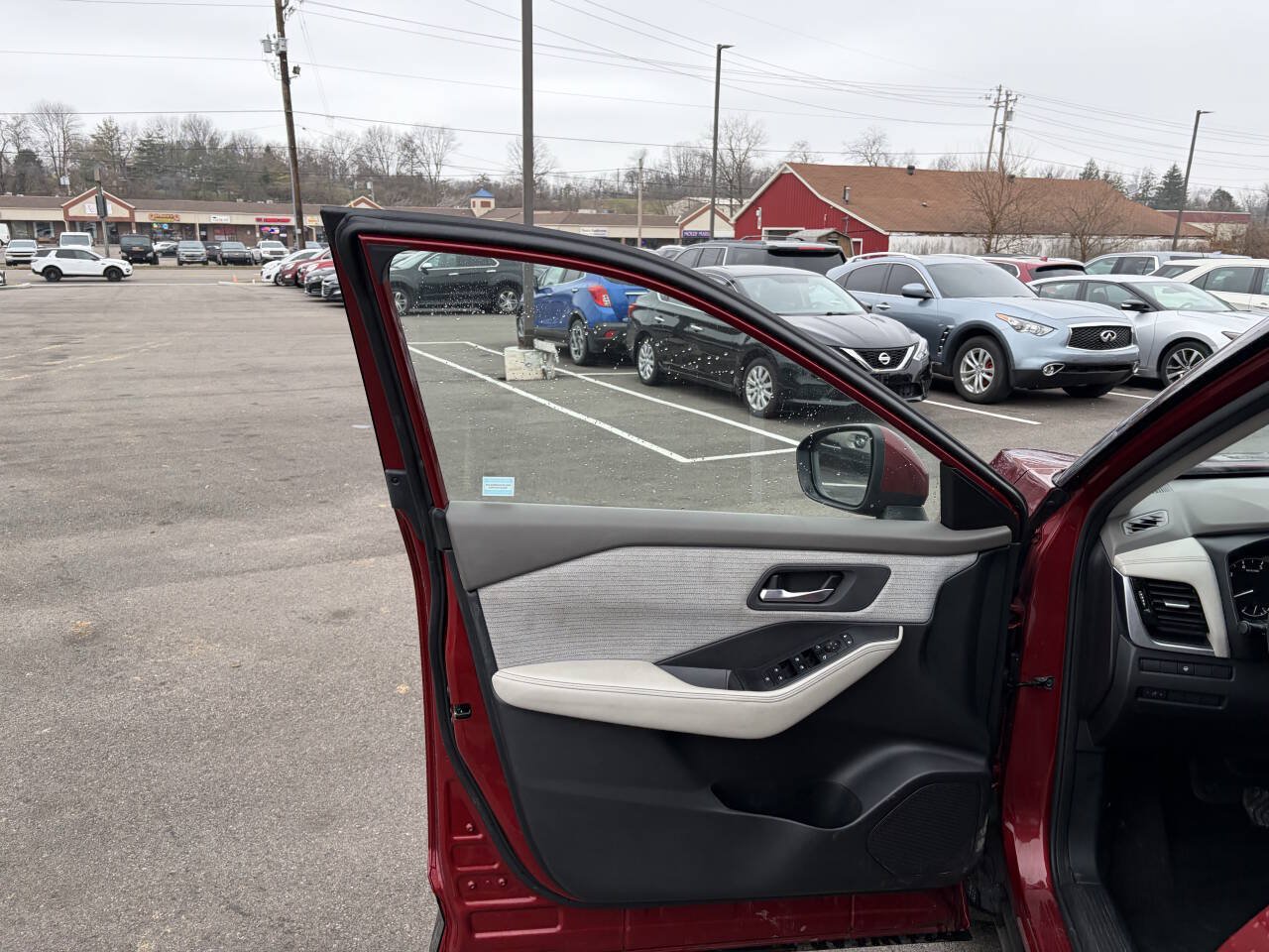 Used 2021 Nissan Rogue SV AWD/4WD image 13