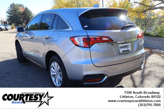 Used 2017 Acura RDX w/ Technology Package AWD/4WD image 4