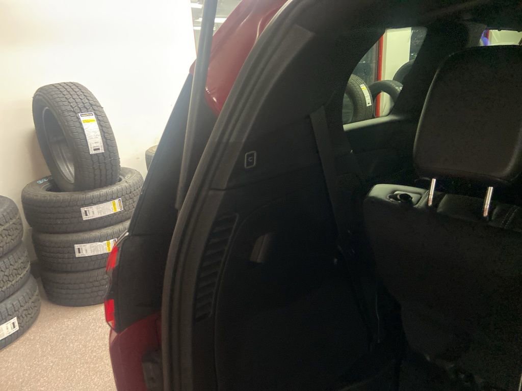 New 2026 Chrysler Pacifica Select image 13