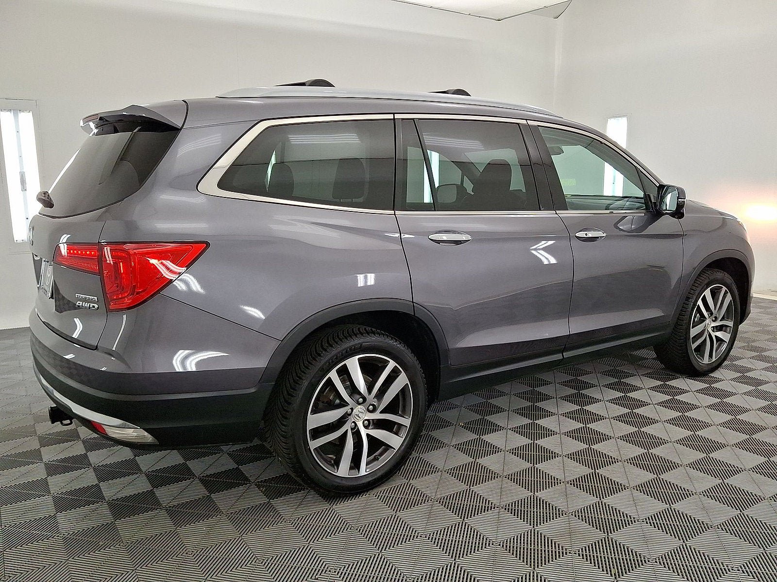 Used 2018 Honda Pilot Touring image 26