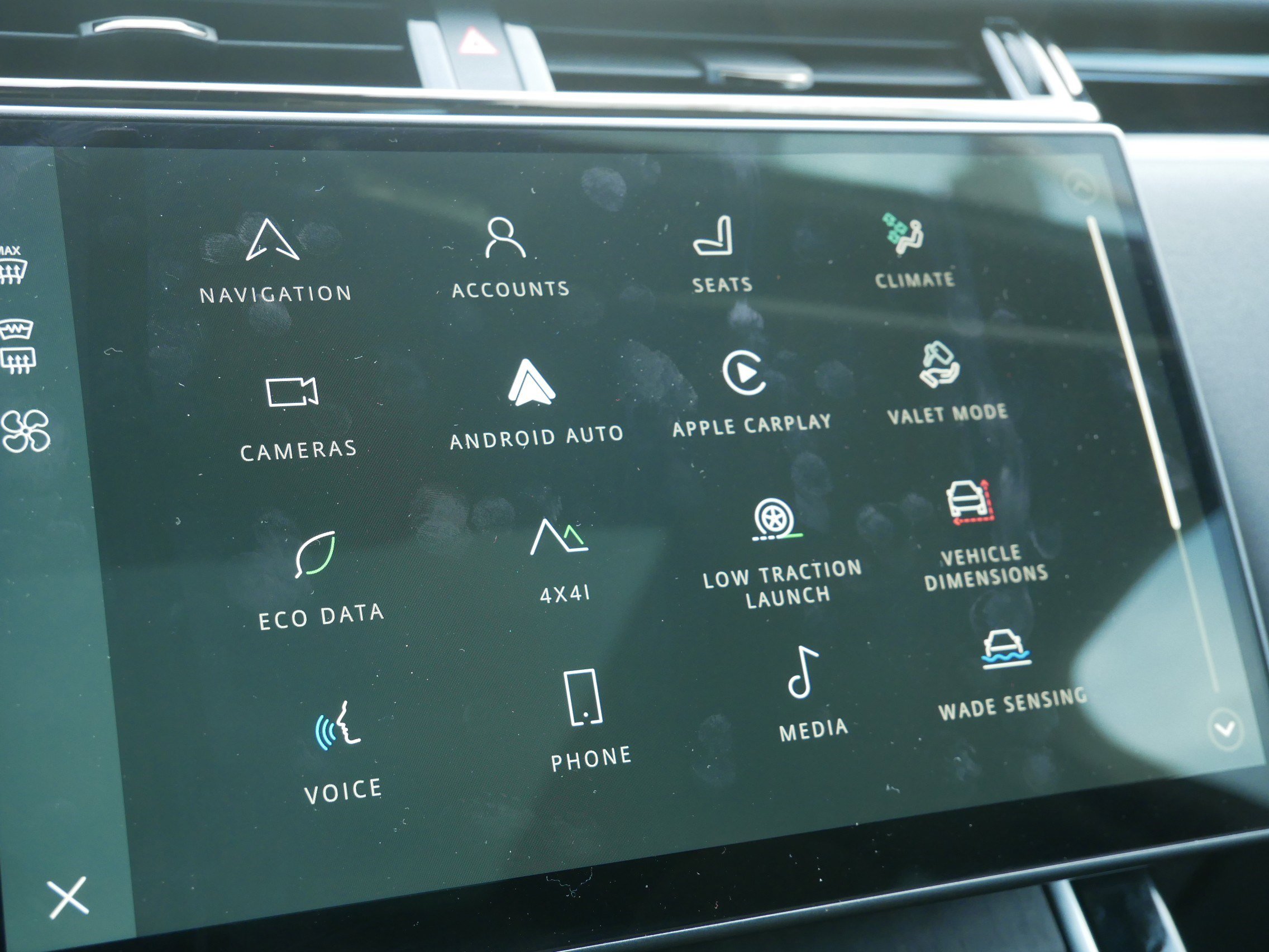 Used 2025 Land Rover Range Rover Velar Dynamic SE image 30