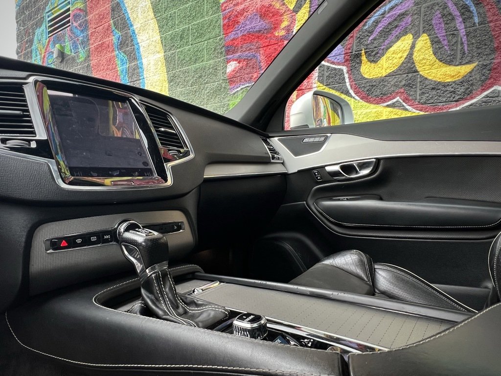 Used 2016 Volvo XC90 T6 R-Design w/ Protection Package Plus image 16