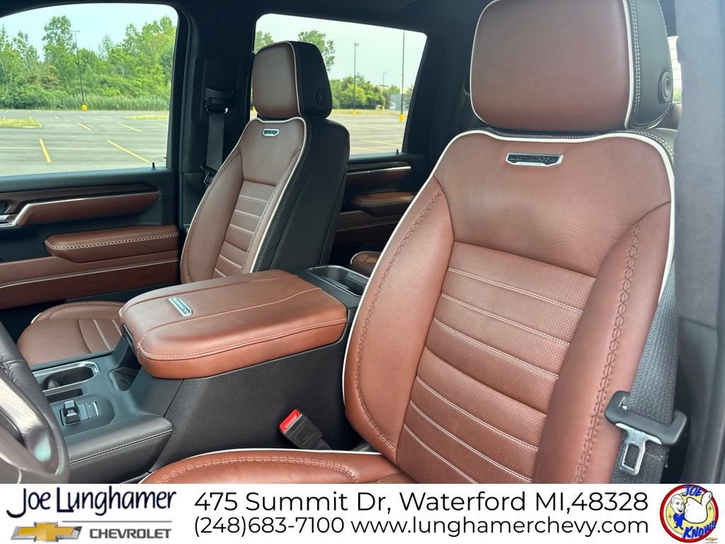 Used 2024 GMC Sierra 3500 Denali Ultimate AWD/4WD image 14