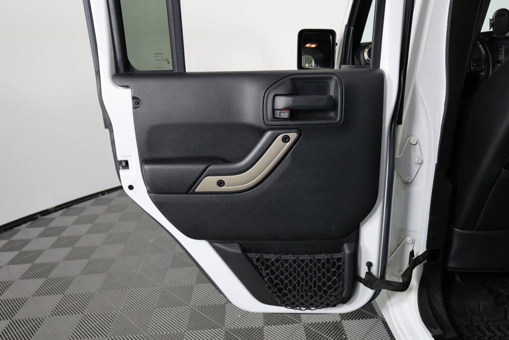 Used 2017 Jeep Wrangler 75th Anniversary image 16