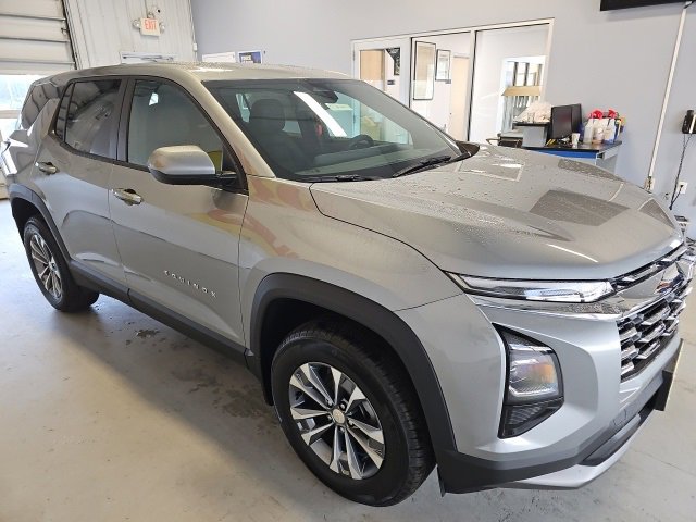 New 2026 Chevrolet Equinox LT w/ Convenience Package II image 3