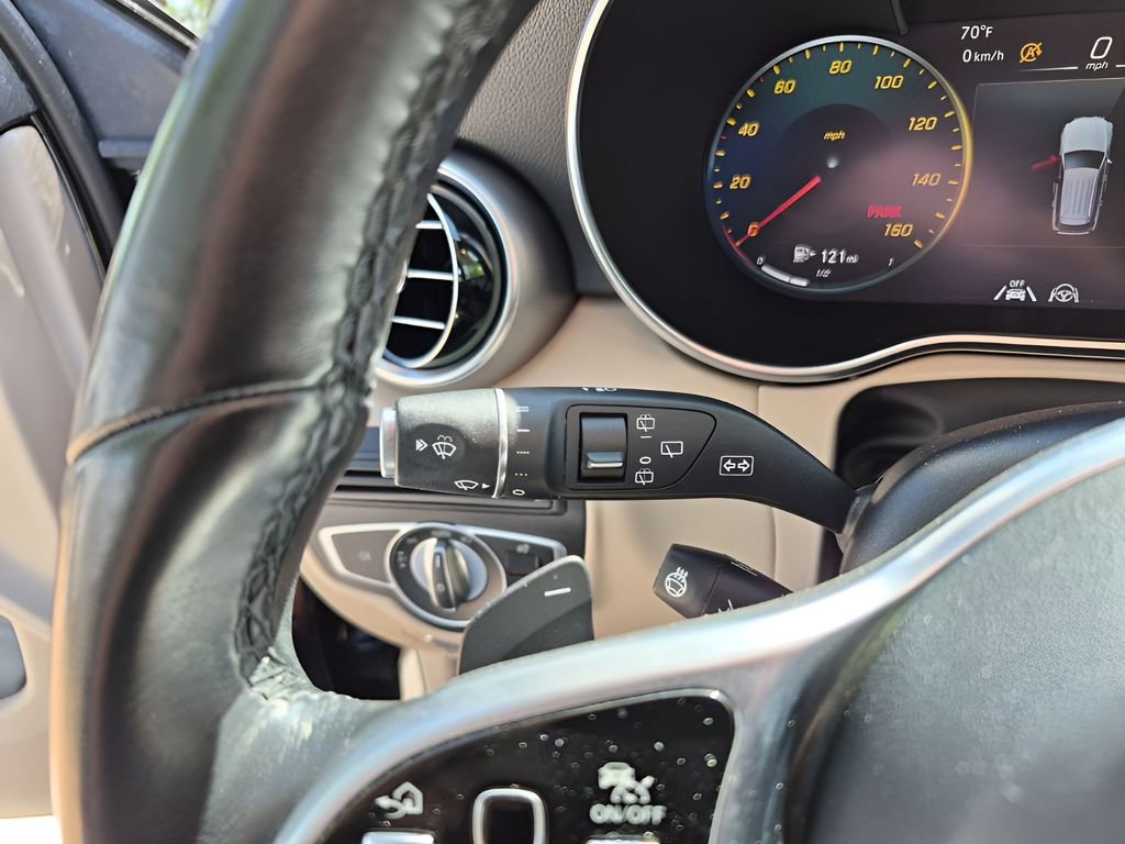 Used 2022 Mercedes-Benz GLC 300 4MATIC w/ Driver Assistance Package image 36