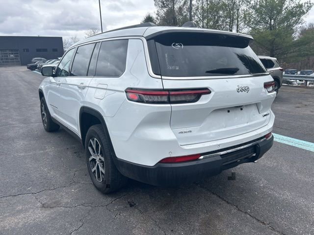 Used 2024 Jeep Grand Cherokee L Limited w/ Luxury Tech Group II image 3