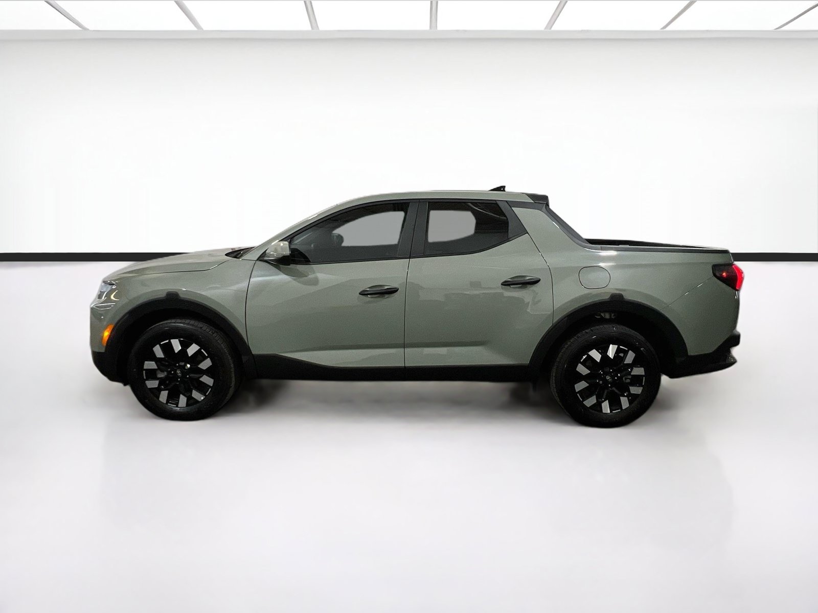 Used 2025 Hyundai Santa Cruz SE FWD image 21