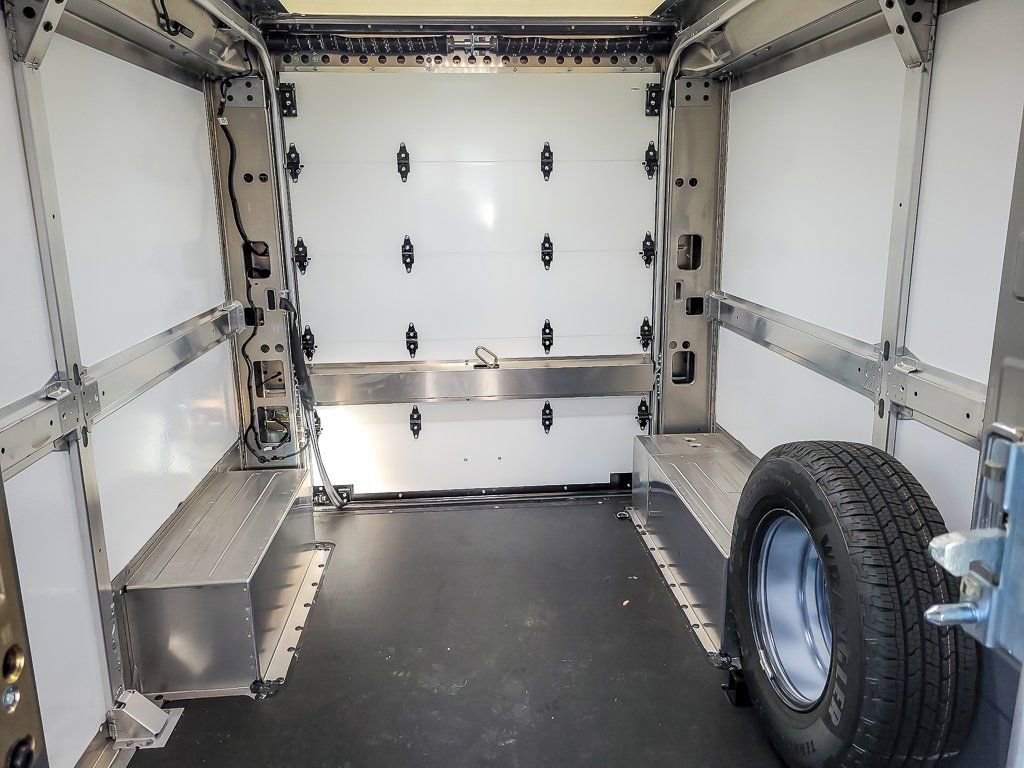 Used 2025 Chevrolet Brightdrop 400 image 10