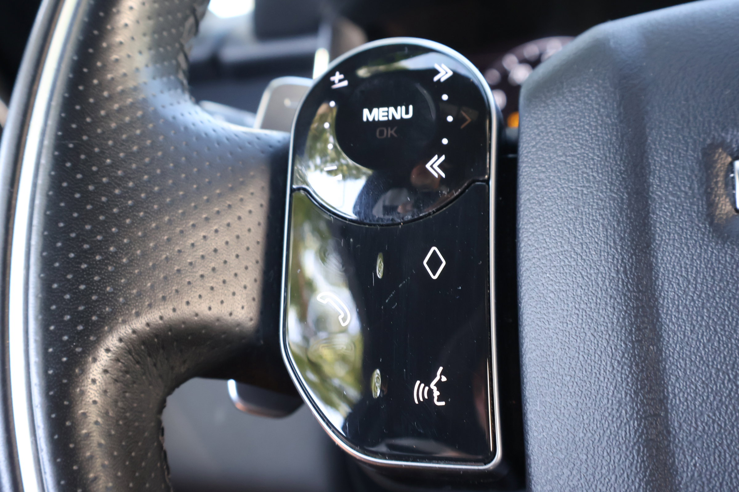 Used 2021 Land Rover Range Rover Sport HSE Dynamic image 27
