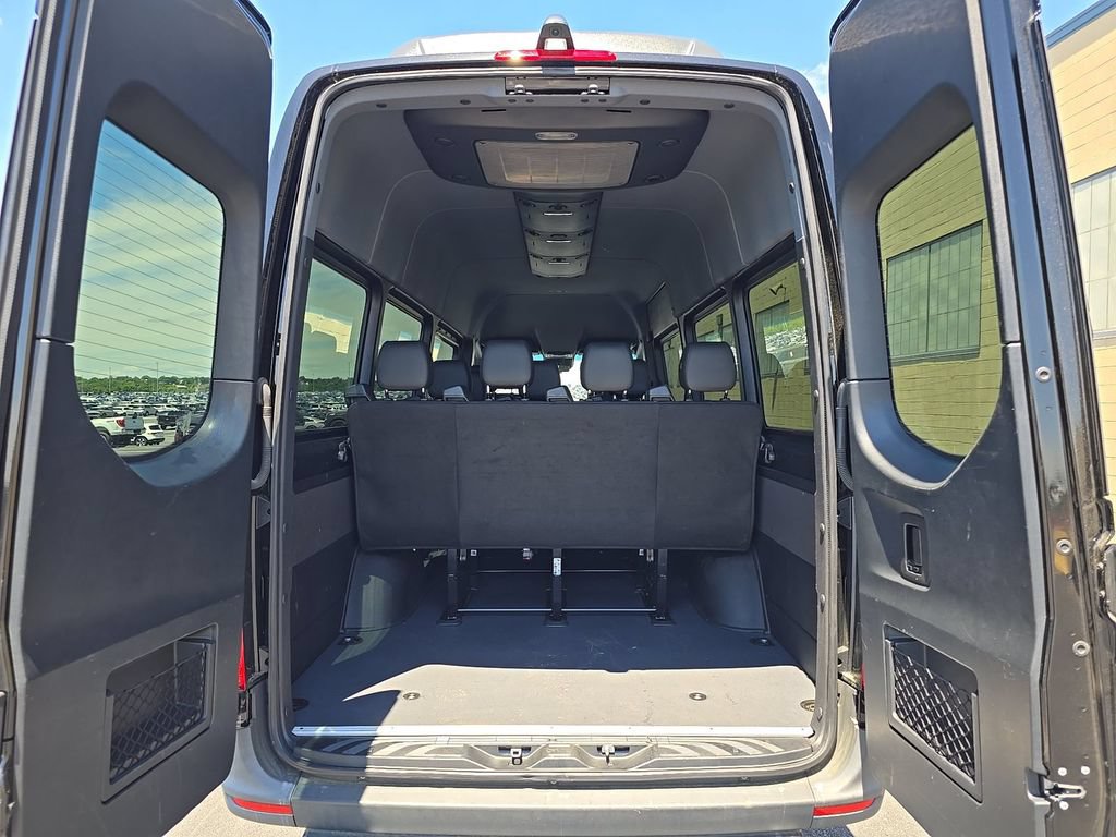 Used 2024 Mercedes-Benz Sprinter 2500 image 17
