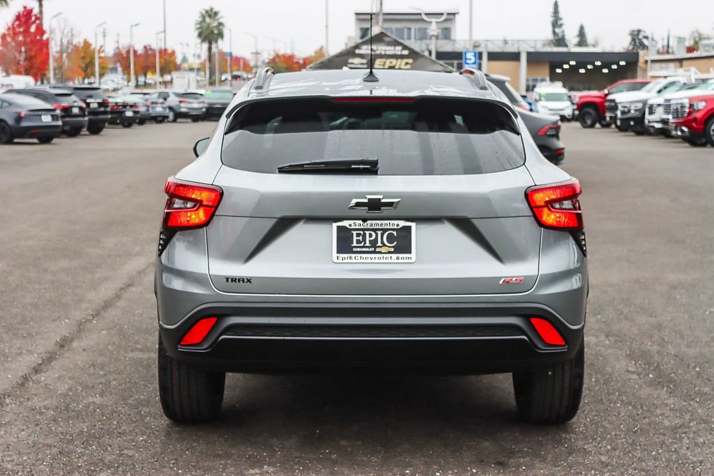 New 2026 Chevrolet Trax RS image 3