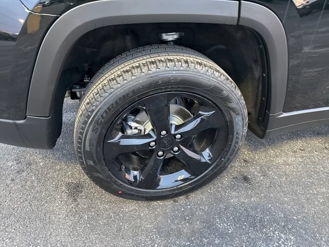 New 2026 Jeep Grand Cherokee Limited w/ Limited Altitude Package AWD/4WD image 11