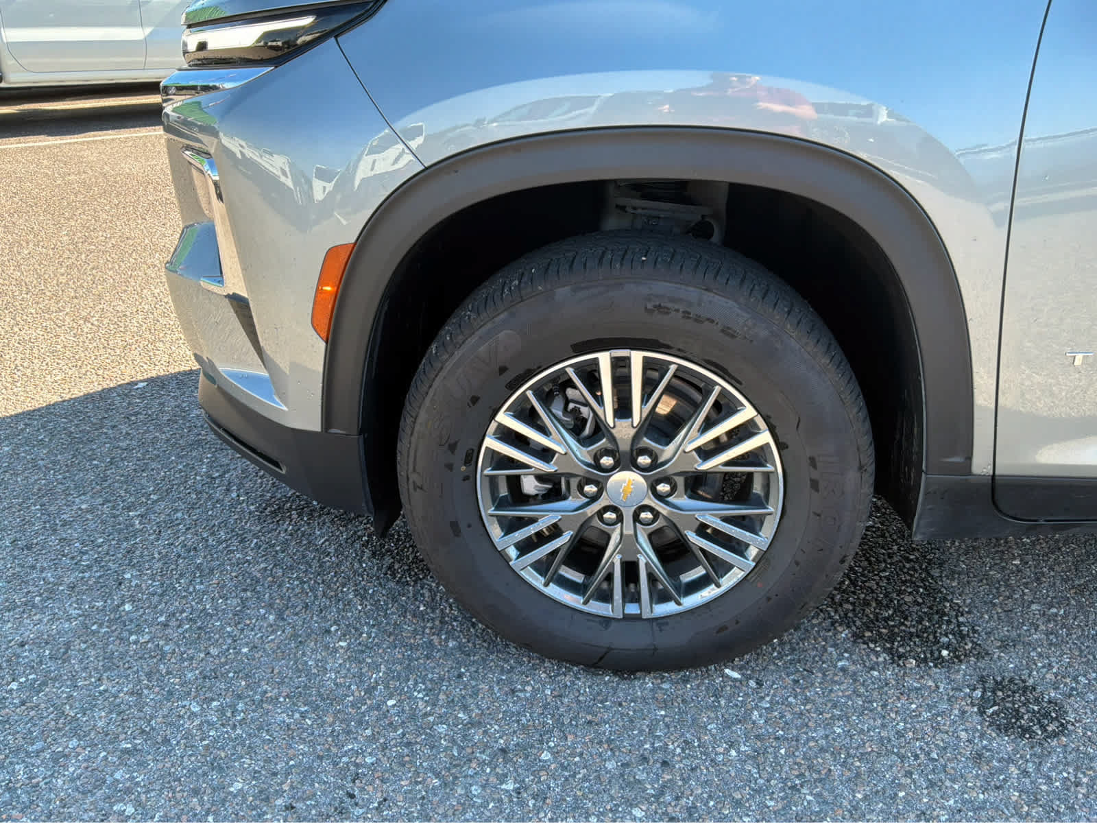 Used 2024 Chevrolet Traverse LT AWD/4WD image 9