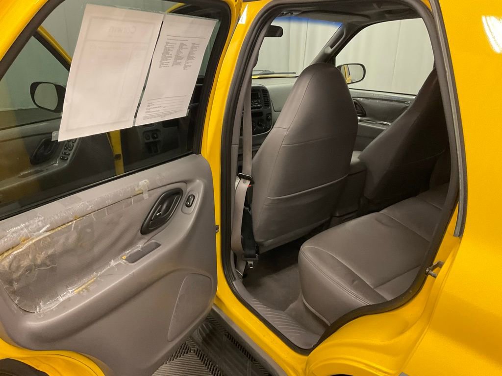 Used 2001 Ford Escape XLT image 23