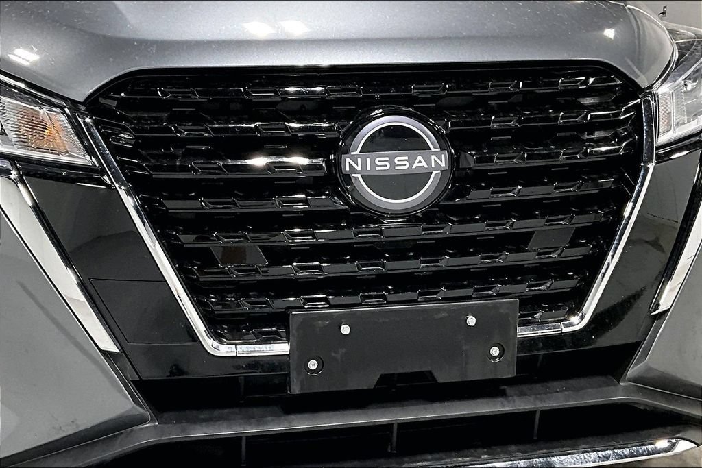 Used 2024 Nissan Kicks S FWD image 33