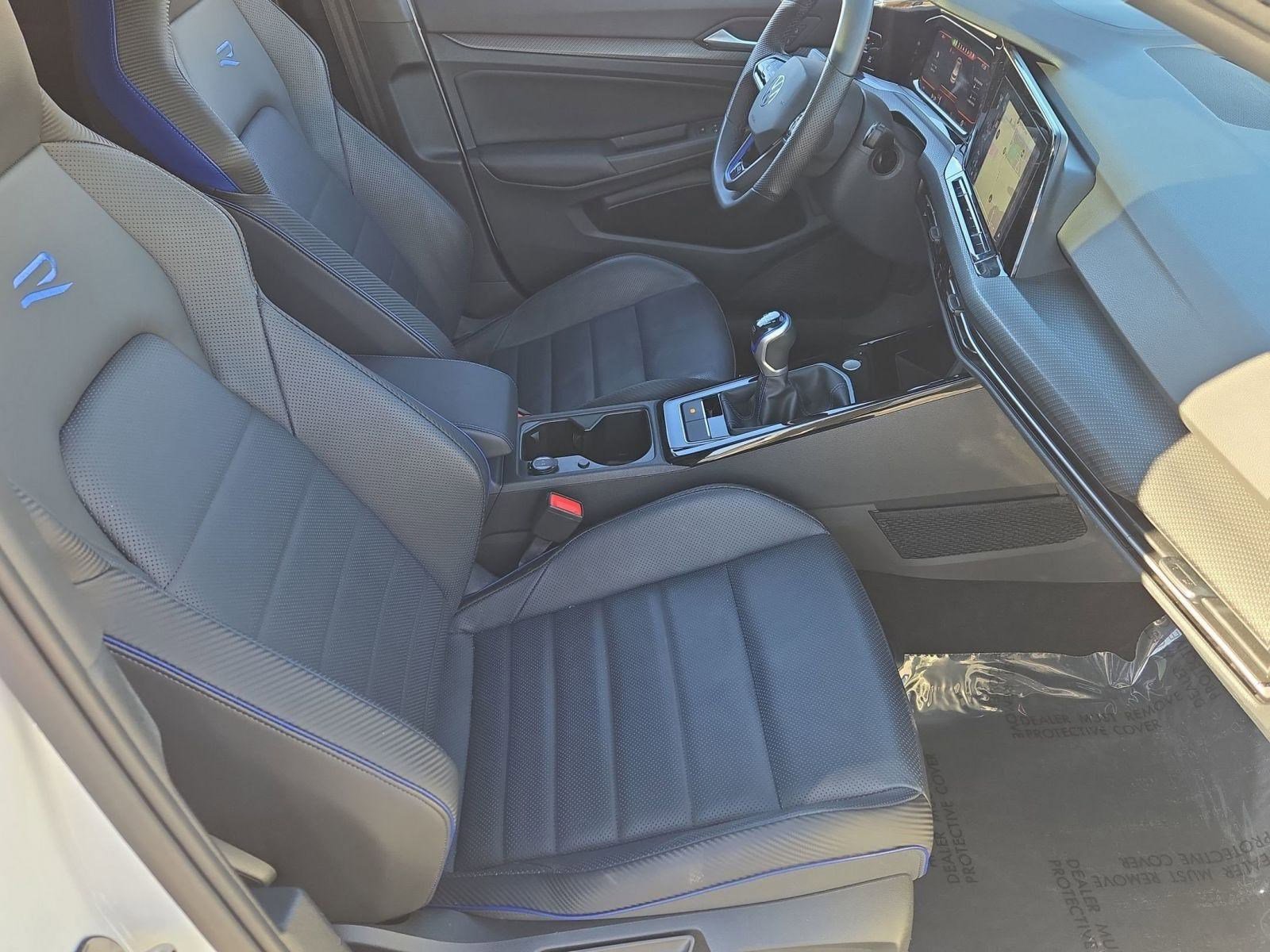 Used 2024 Volkswagen Golf R image 29