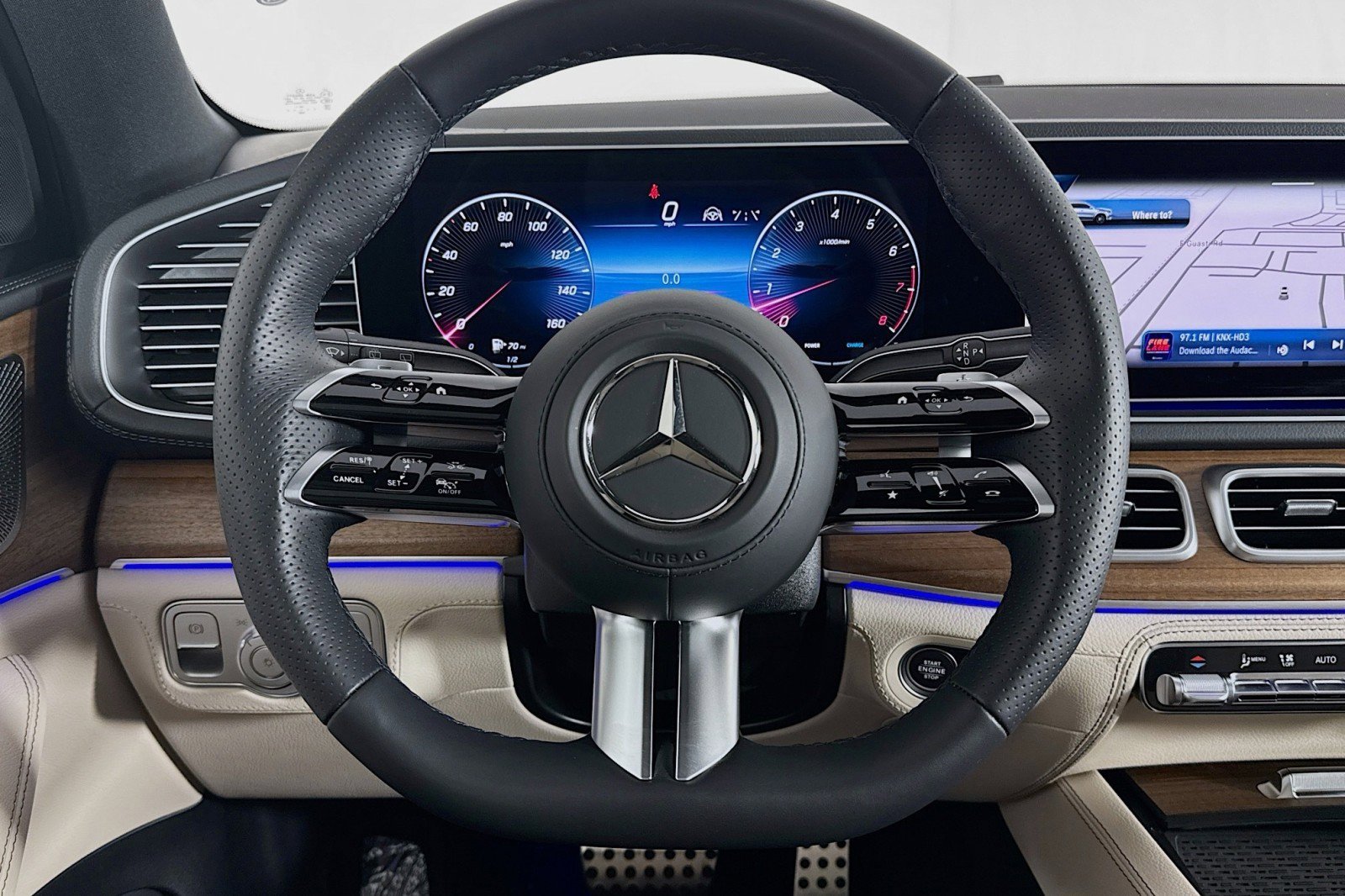 Certified 2025 Mercedes-Benz GLS 580 4MATIC image 19