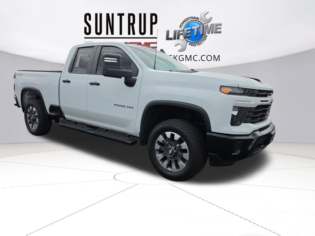 Used 2024 Chevrolet Silverado 2500 Custom w/ Custom Value Package image 8