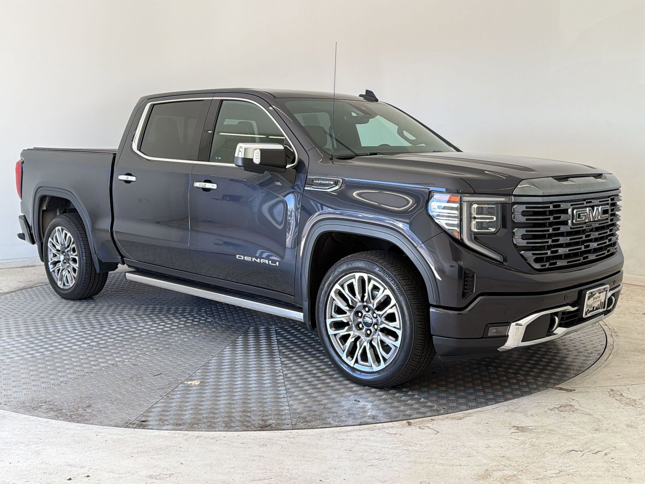 Used 2022 GMC Sierra 1500 Denali Ultimate AWD/4WD image 7