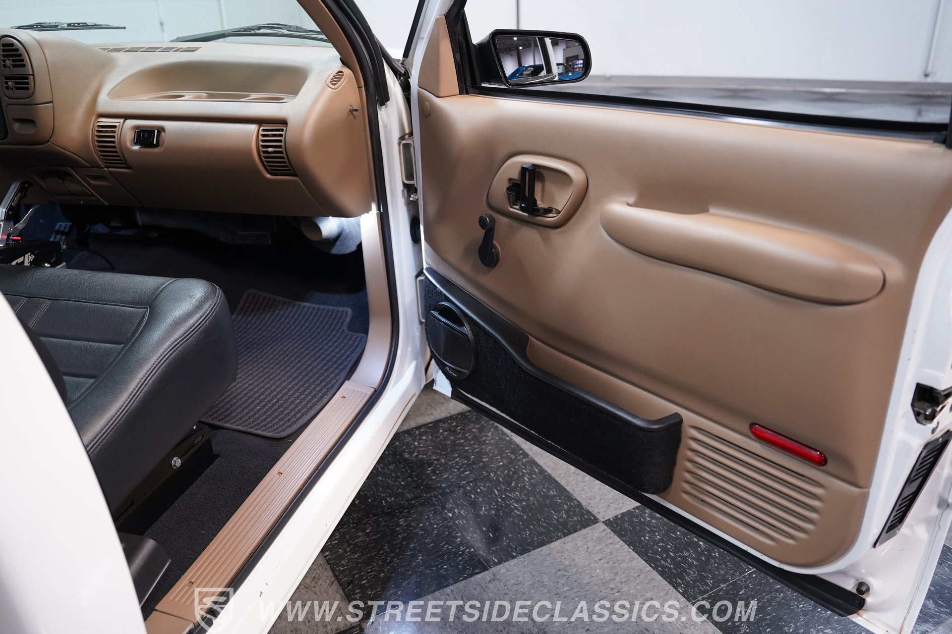Used 1996 GMC Sierra 1500 2WD Regular Cab image 39