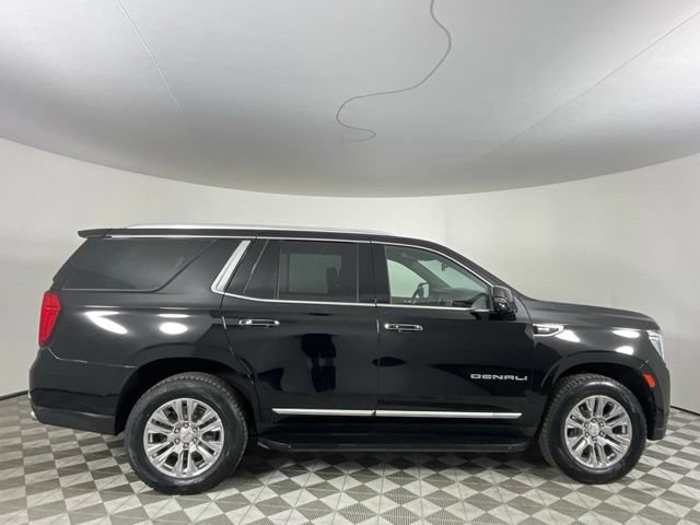 Used 2023 GMC Yukon Denali AWD/4WD image 2
