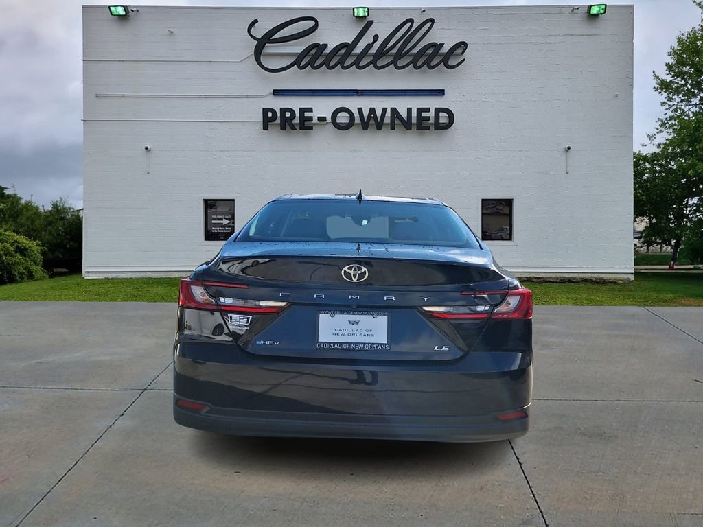 Used 2025 Toyota Camry LE image 4