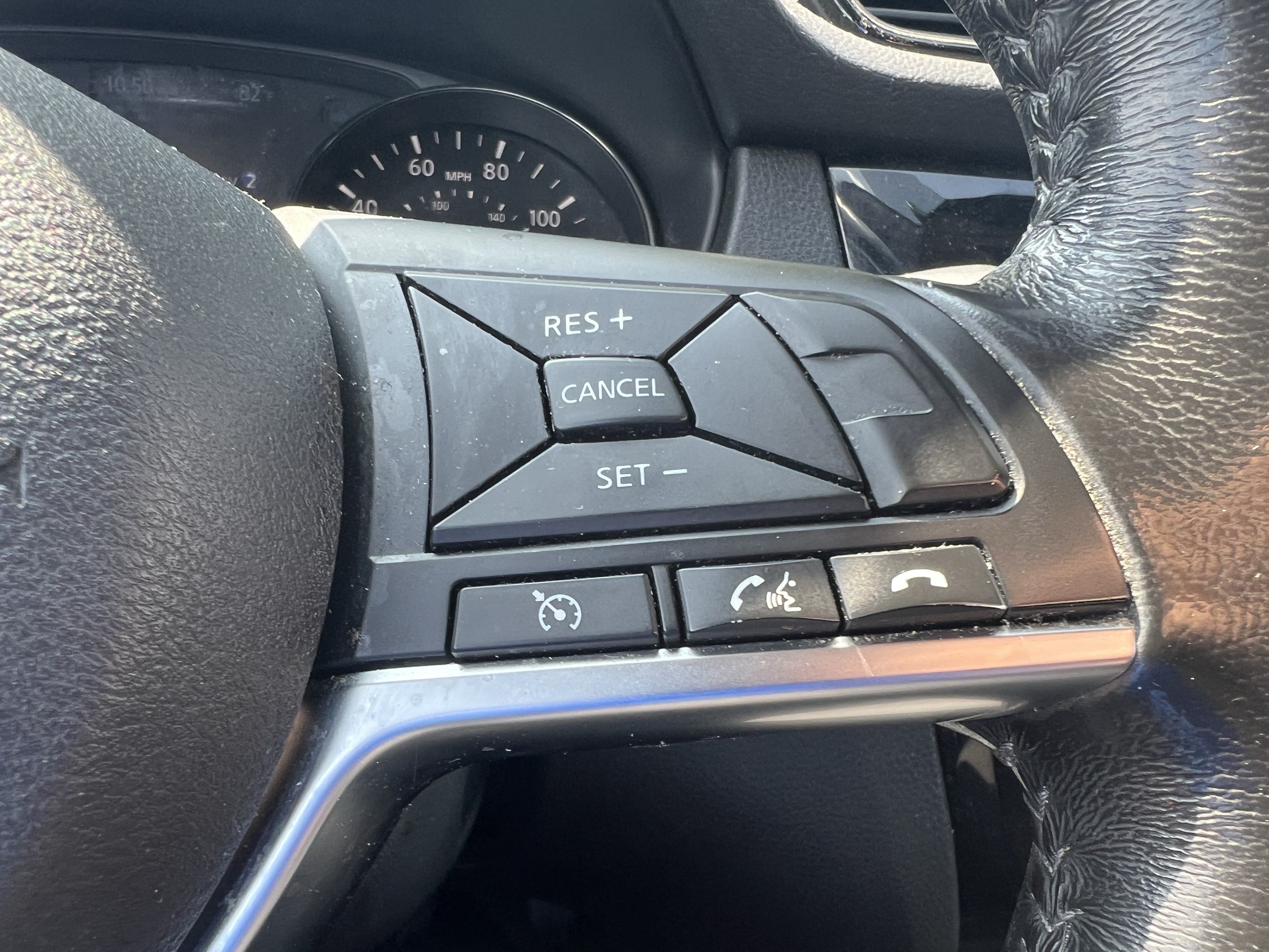 Used 2017 Nissan Rogue SL w/ SL Premium Package FWD image 20