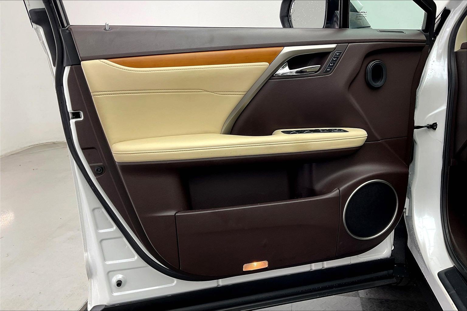Used 2019 Lexus RX 350 FWD w/ Navigation Package image 25