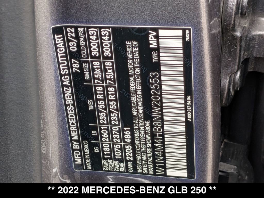 Used 2022 Mercedes-Benz GLB 250 4MATIC image 32