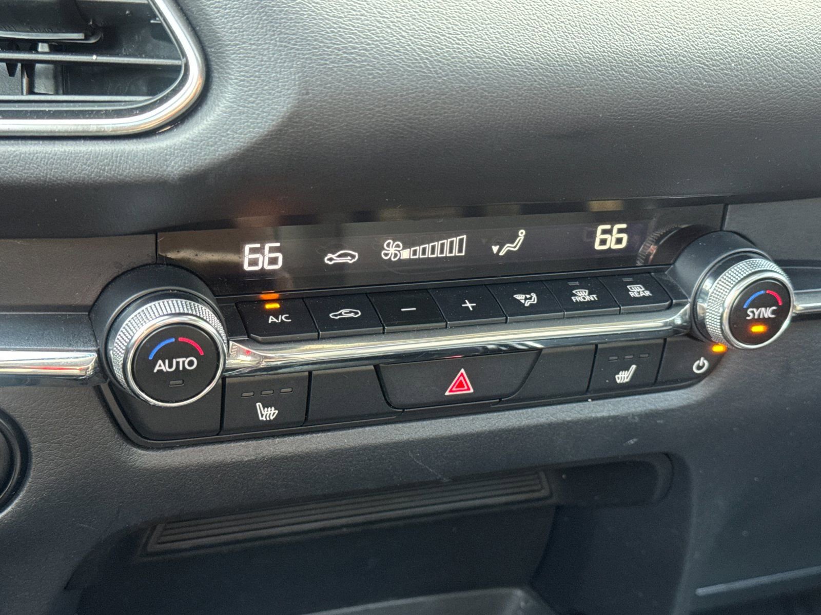 Used 2024 MAZDA CX-30 AWD 2.5 S w/ Premium Package image 20