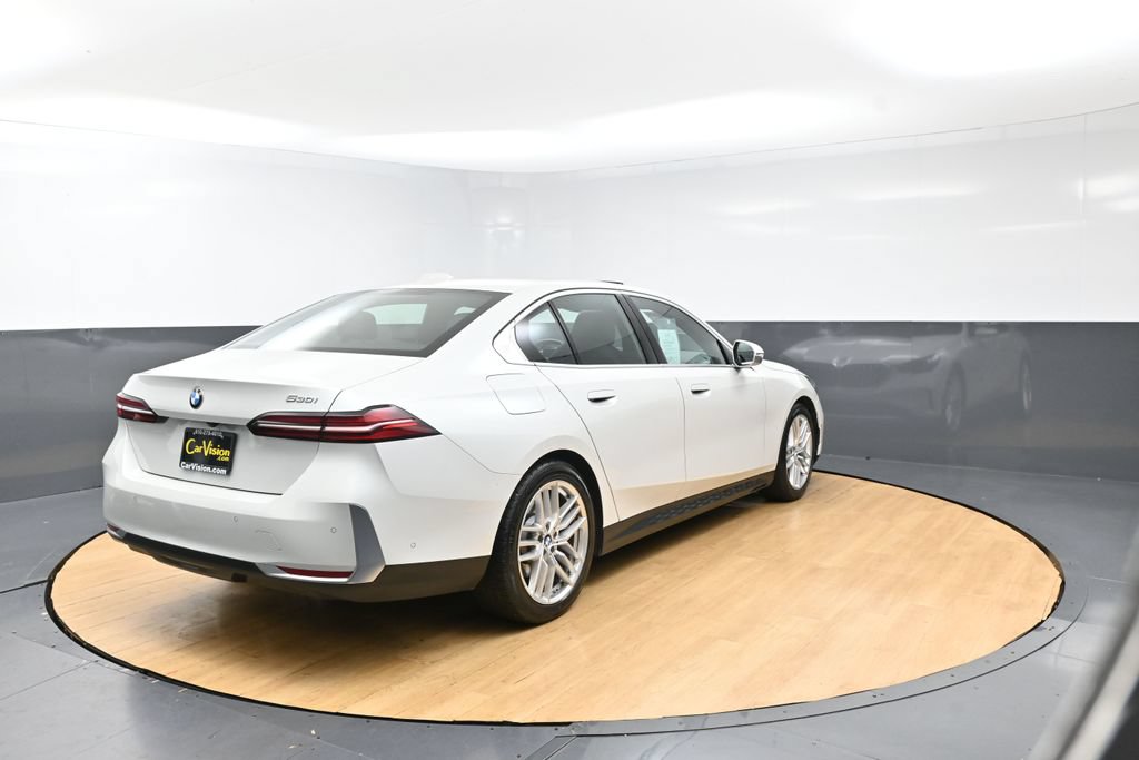 Used 2025 BMW 530i RWD image 42