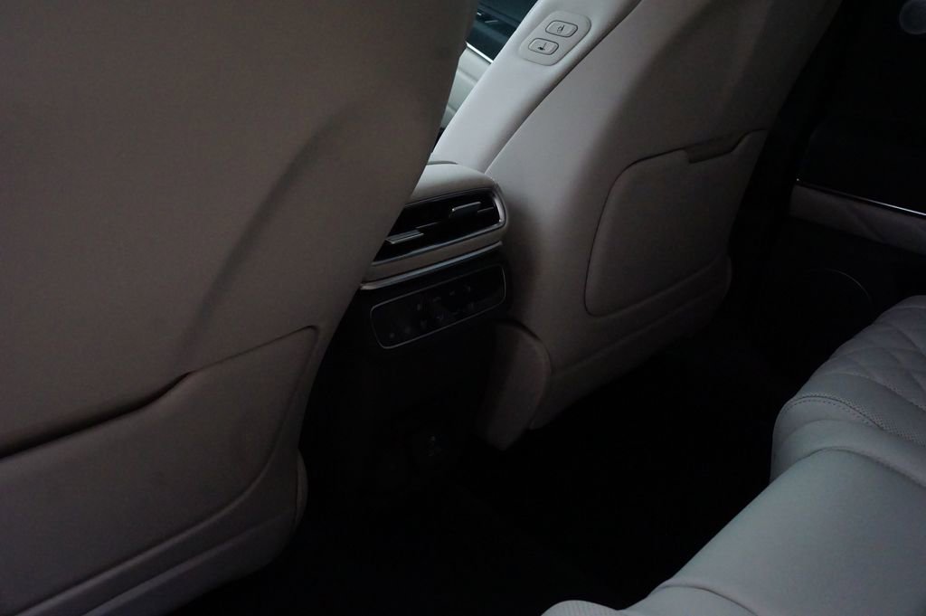 New 2025 Genesis GV80 3.5T Prestige image 19