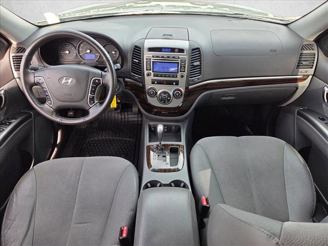 Used 2011 Hyundai Santa Fe SE image 15