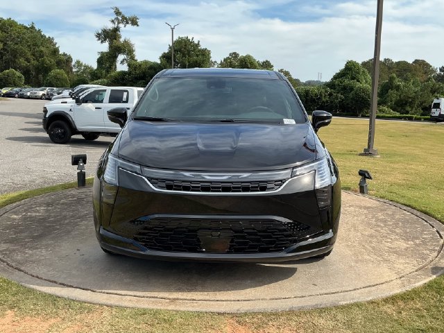 New 2027 Chrysler Pacifica Select FWD image 2