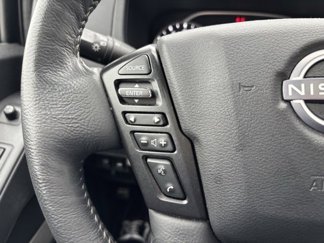 Used 2022 Nissan Frontier SV w/ SV Premium Package image 14