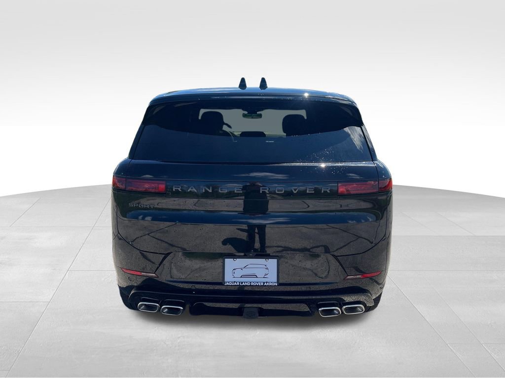 New 2026 Land Rover Range Rover Sport Dynamic SE AWD/4WD image 4