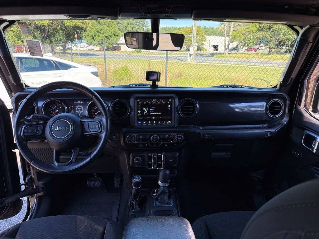 Used 2022 Jeep Gladiator Sport AWD/4WD image 8