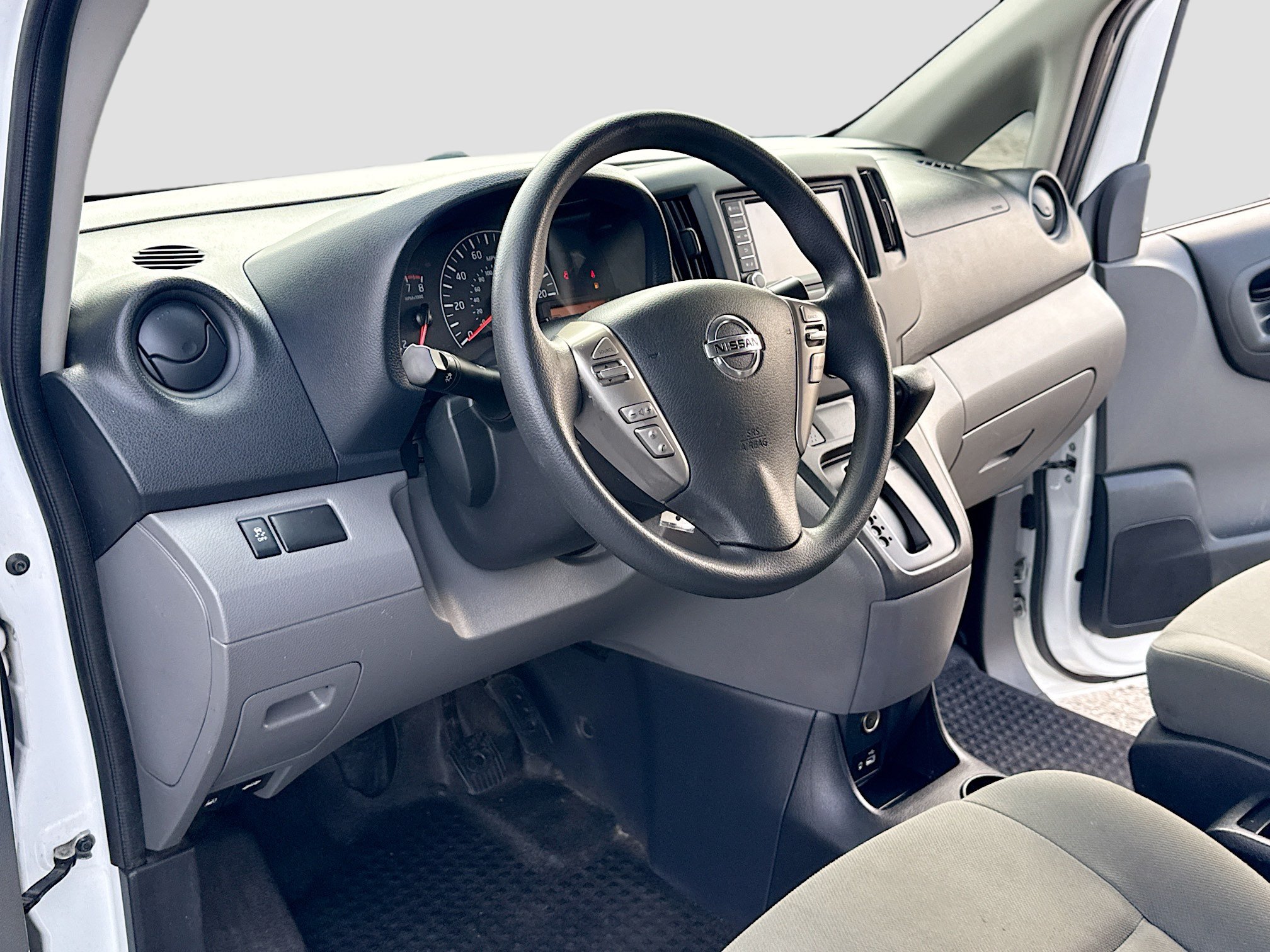 Used 2021 Nissan NV200 S w/ Back Door Glass Package FWD image 4