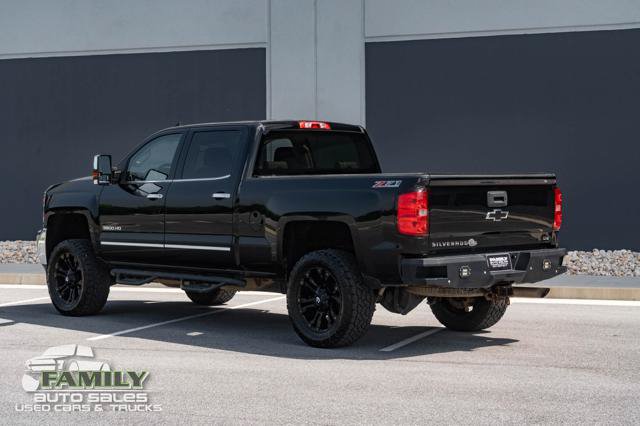 Used 2016 Chevrolet Silverado 3500 LTZ AWD/4WD image 6