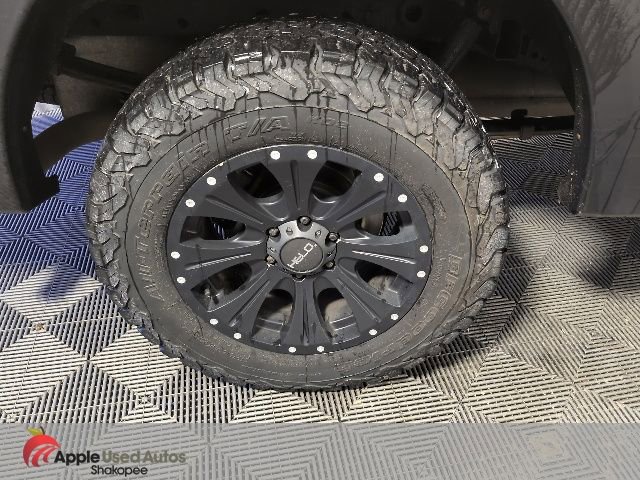 Used 2017 Ford F150 XLT w/ Equipment Group 302A Luxury AWD/4WD image 40