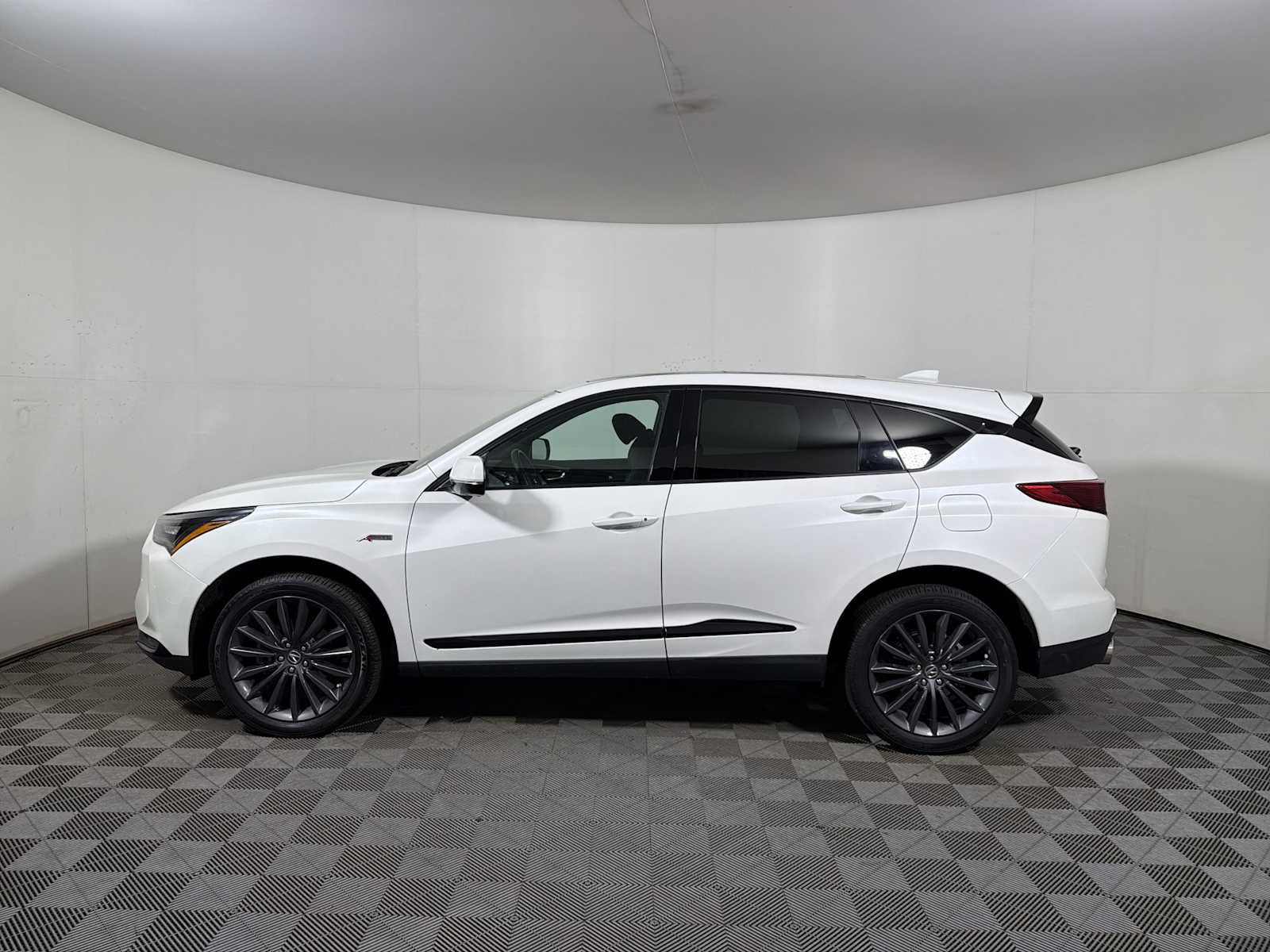 Used 2023 Acura RDX w/ Advance Package AWD/4WD image 4